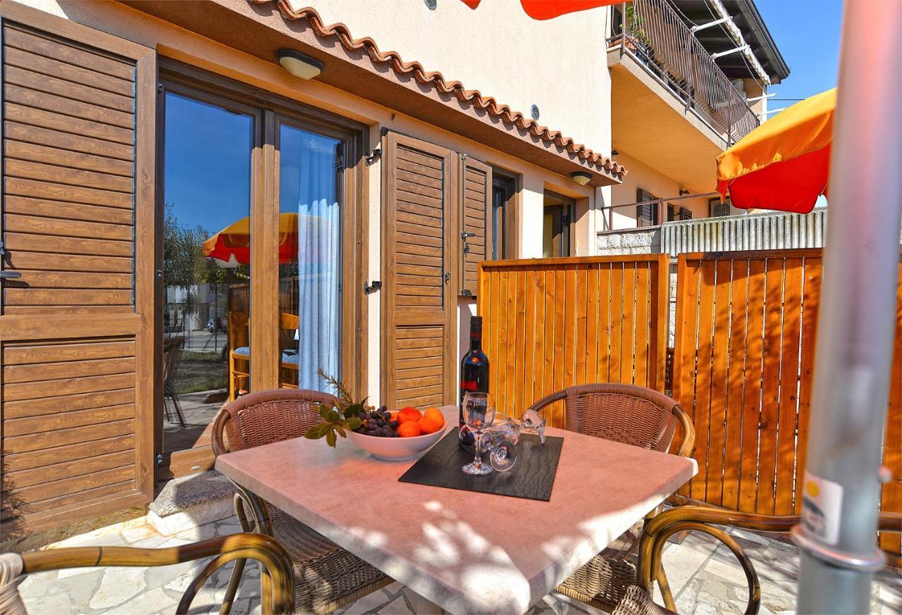 Apartments Ana 379 Rovinj Exterior photo